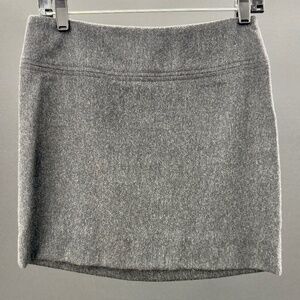 French Connection Grey Wool Skirt - Size 2 - Excellent Condition